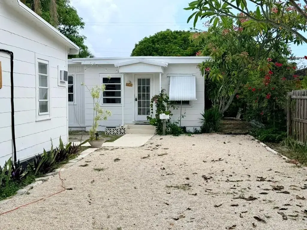 1124 18th Avenue N # 1, FL 33460