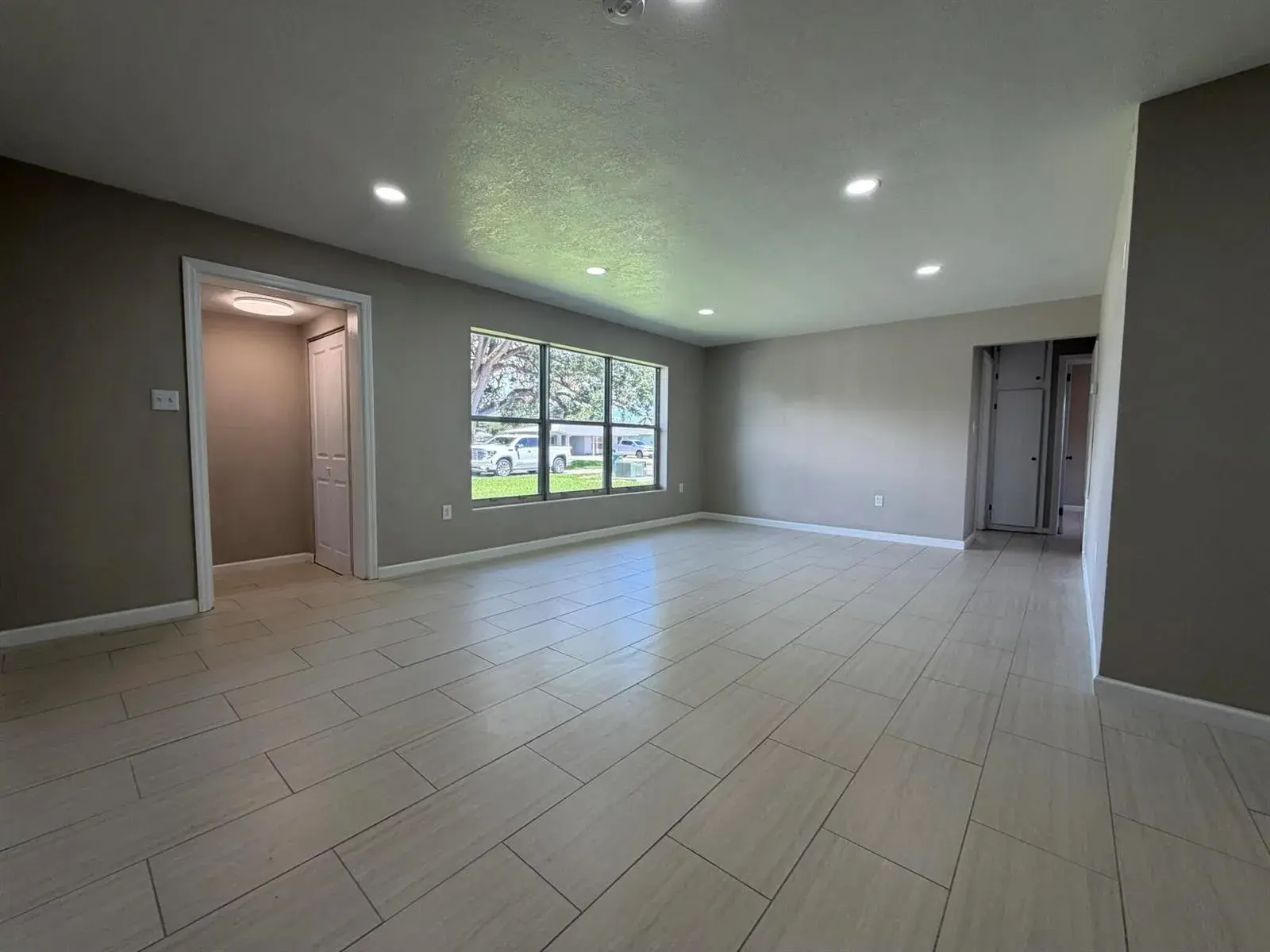 148 SE 6th Street N, Belle Glade FL 33430