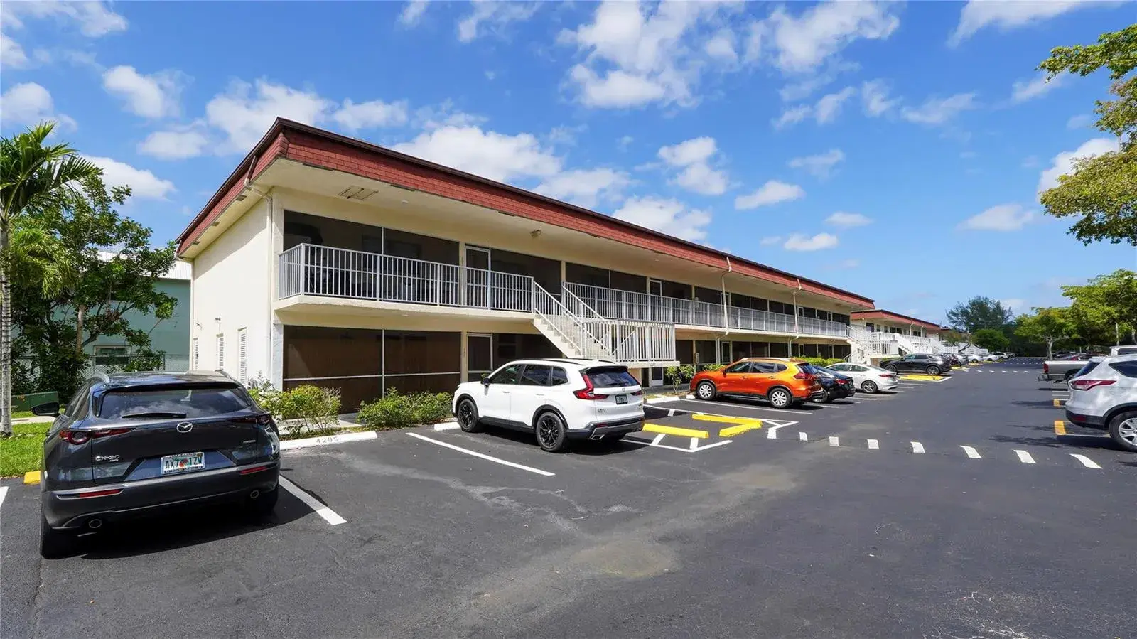5377 SW 40th Avenue # 105, Dania Beach FL 33314
