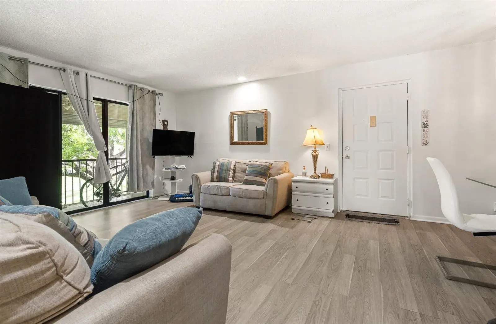 610 Sea Pine Way # H2, FL 33415