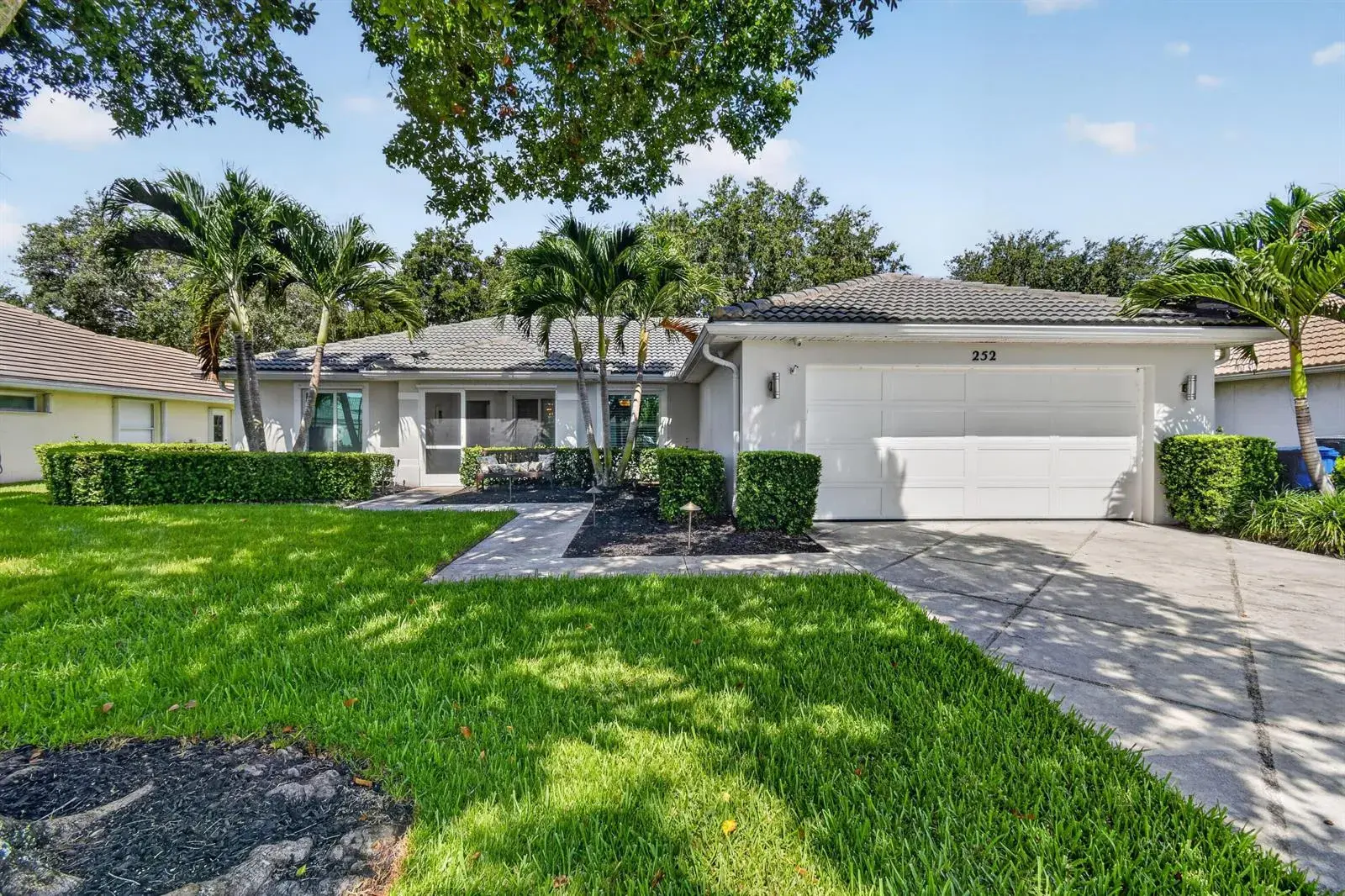 3 bedroom 2 bath for sale at 252 Coconut Point, Jupiter FL 33458
