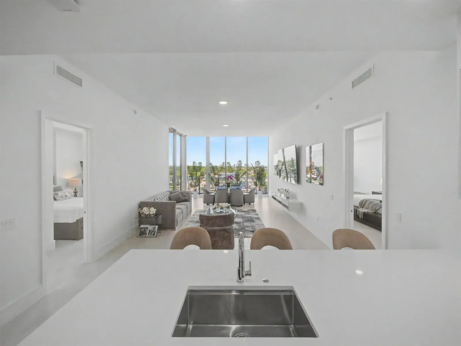 220 Lake Shore Drive, Lake Park FL 33403