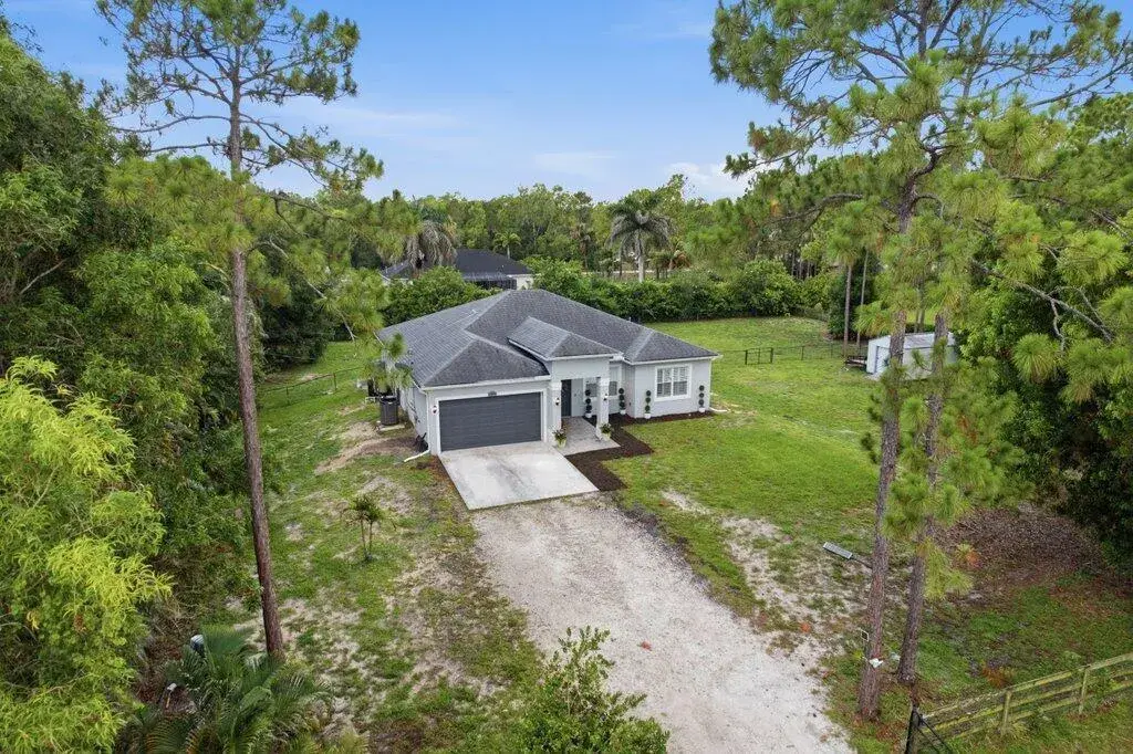 18310 42nd Road N, FL 33470