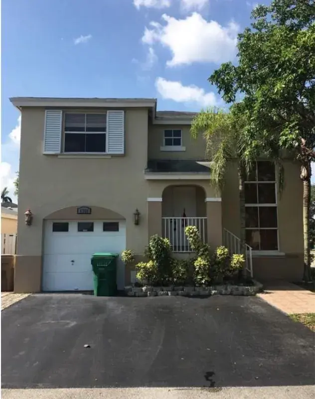 4350 SW 72nd Terrace SW, Davie FL 33314