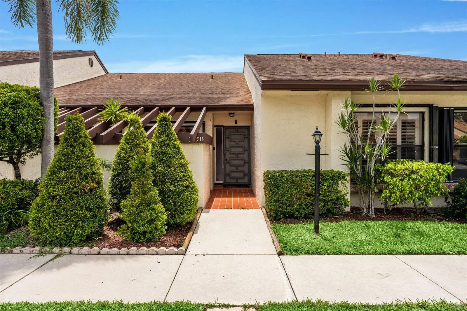 2 bedroom 2 bath for sale at 3615 Willa Way # B, Lake Worth FL 33467