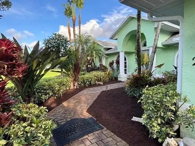 246 SE Ashley Oaks Way, Stuart FL 34997