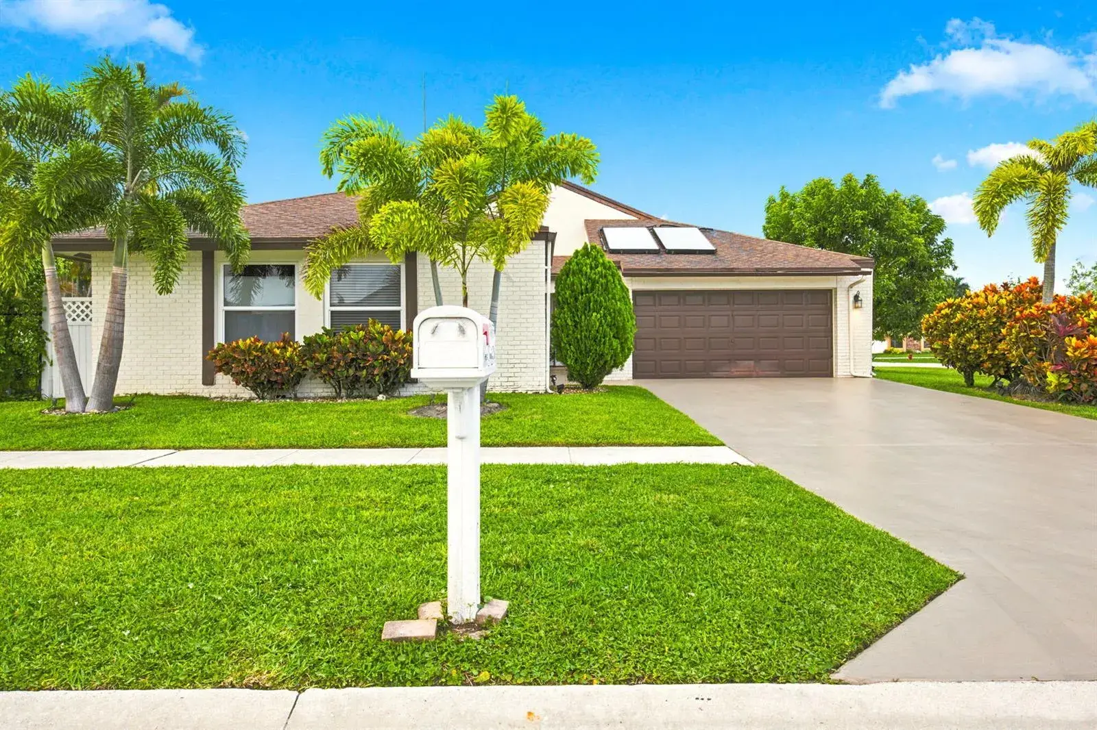 4 bedroom 2 bath for sale at 11455 Whisper Sound Drive, Boca Raton FL 33428