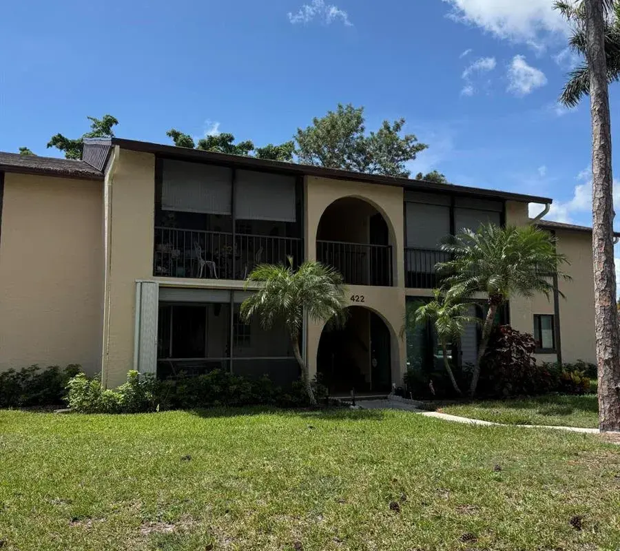 422 Pine Glen Lane # 1, FL 33463