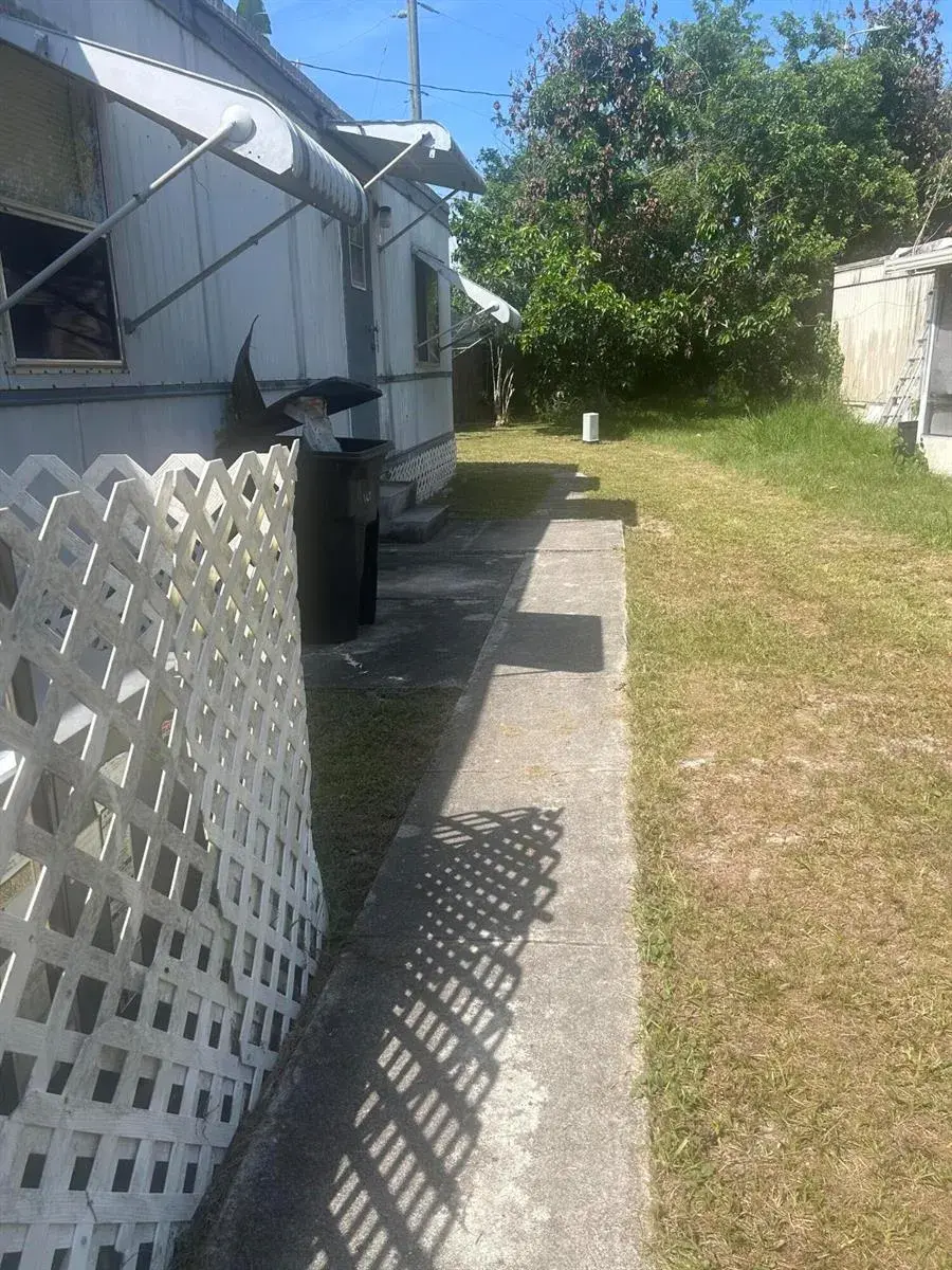 2 bedroom 2 bath for sale at 3200 S 7th S Street, Fort Pierce FL 34982