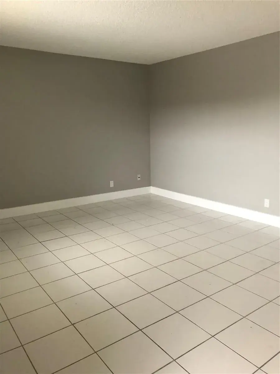 500 NE 2nd Street # 215, Dania Beach FL 33004