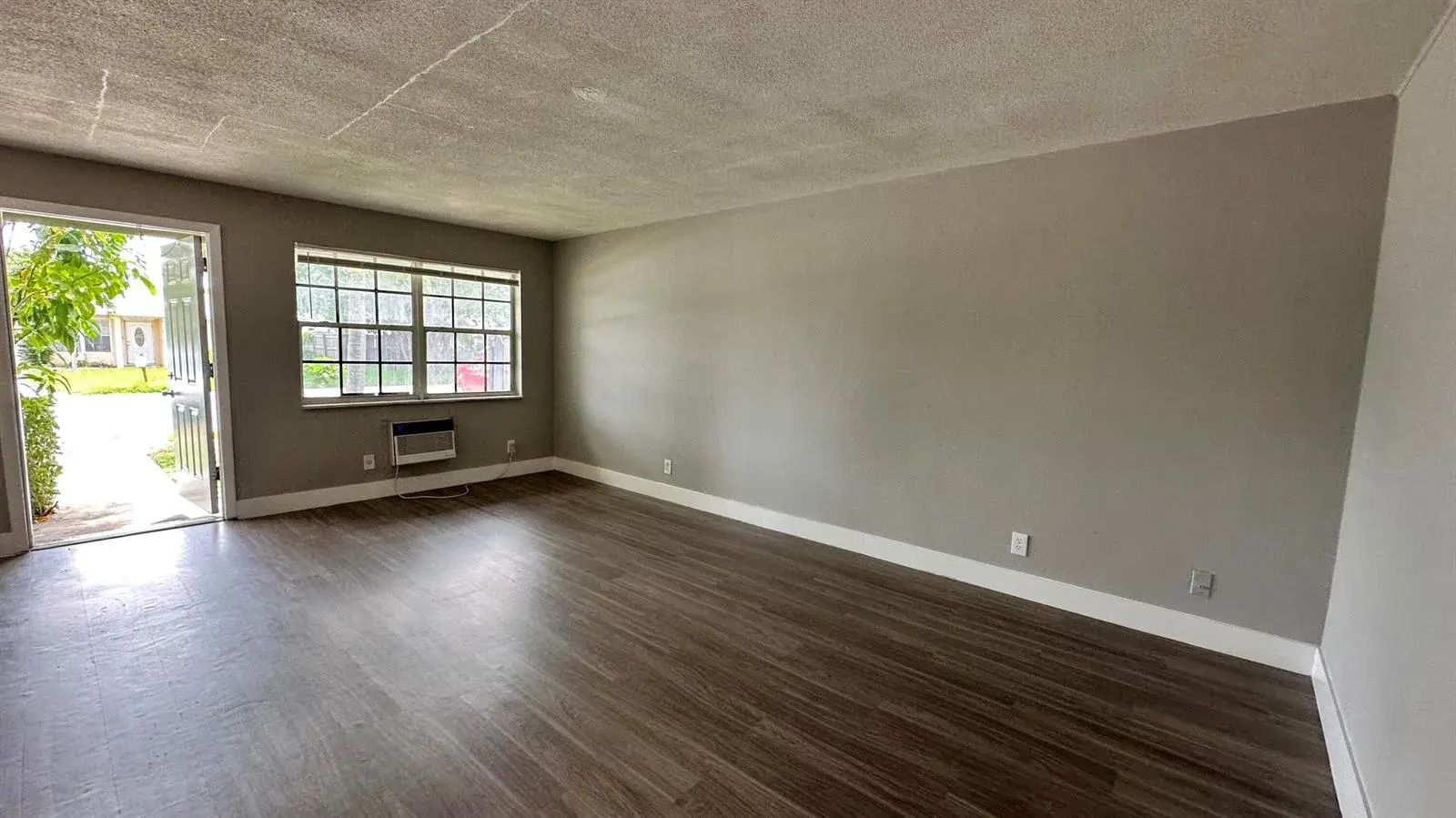 105 NE 6th Avenue, Boynton Beach FL 33435
