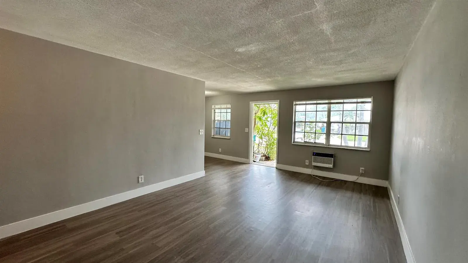 105 NE 6th Avenue, Boynton Beach FL 33435