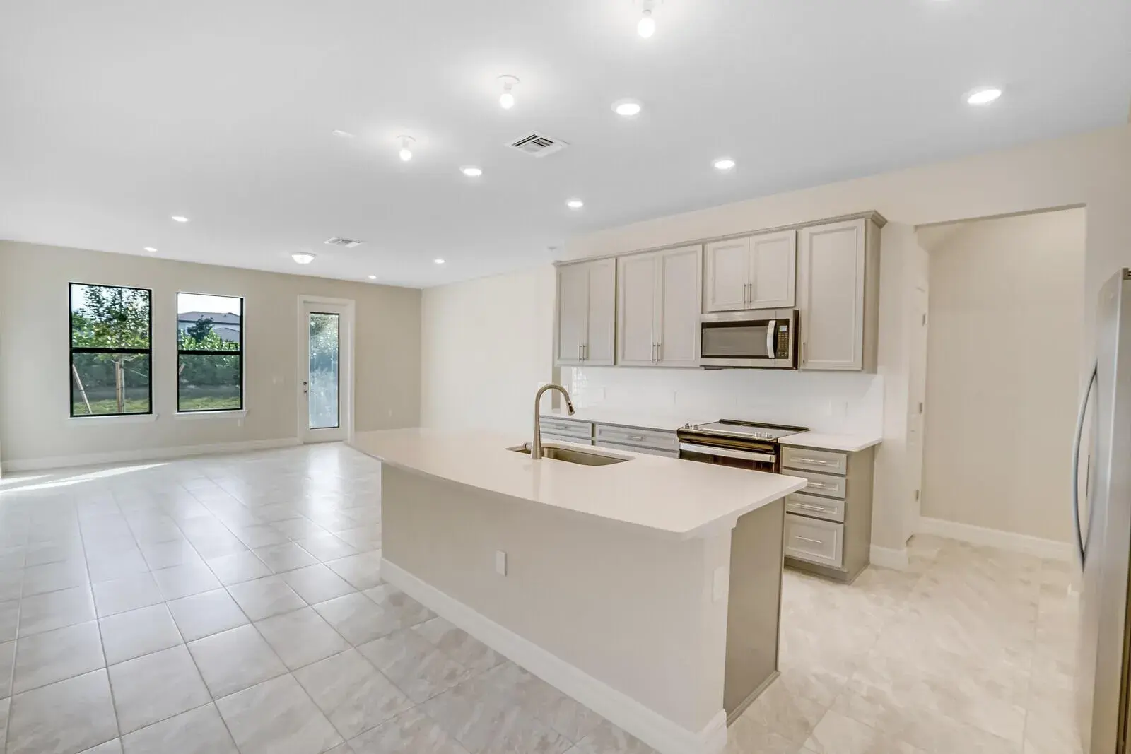 8656 Escue Street, Lake Worth FL 33467