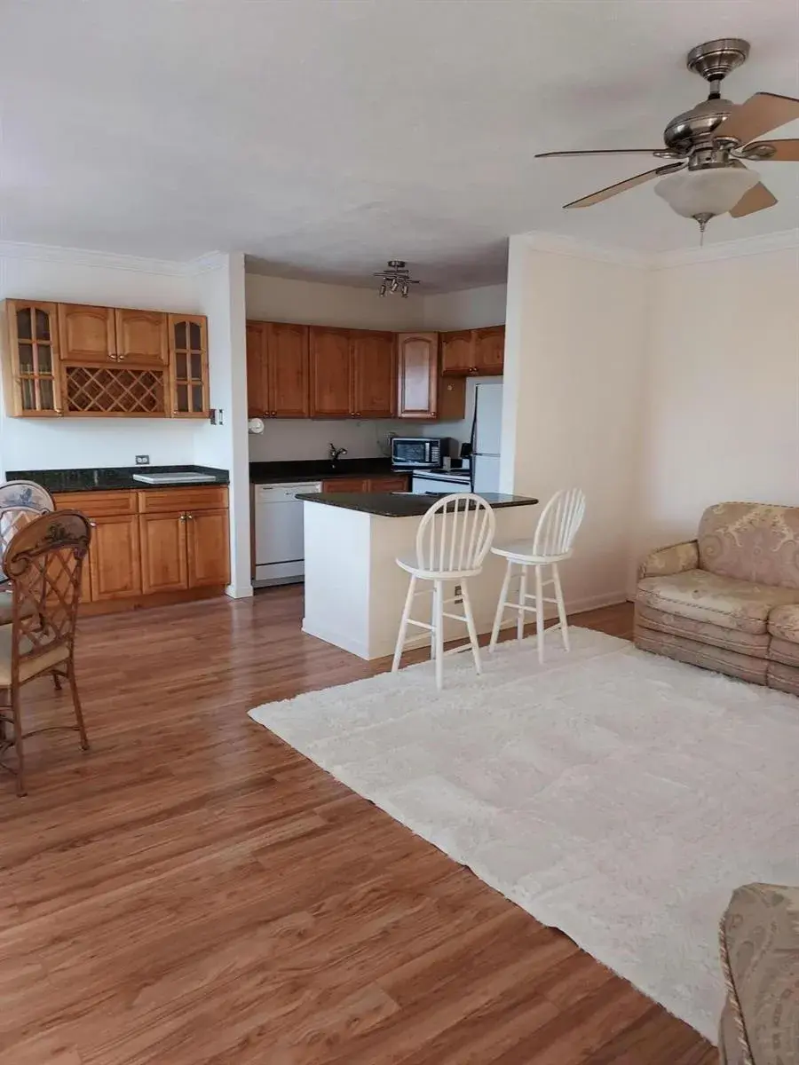 1 bedroom 1 bath for sale at 261 Coventry K, West Palm Beach FL 33417
