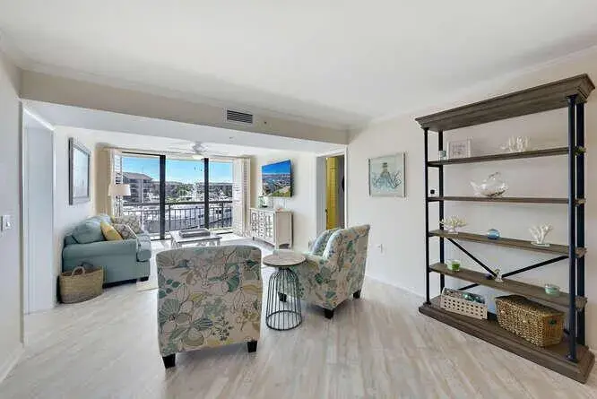 2601 Marina Isle Way # 303, Jupiter FL 33477