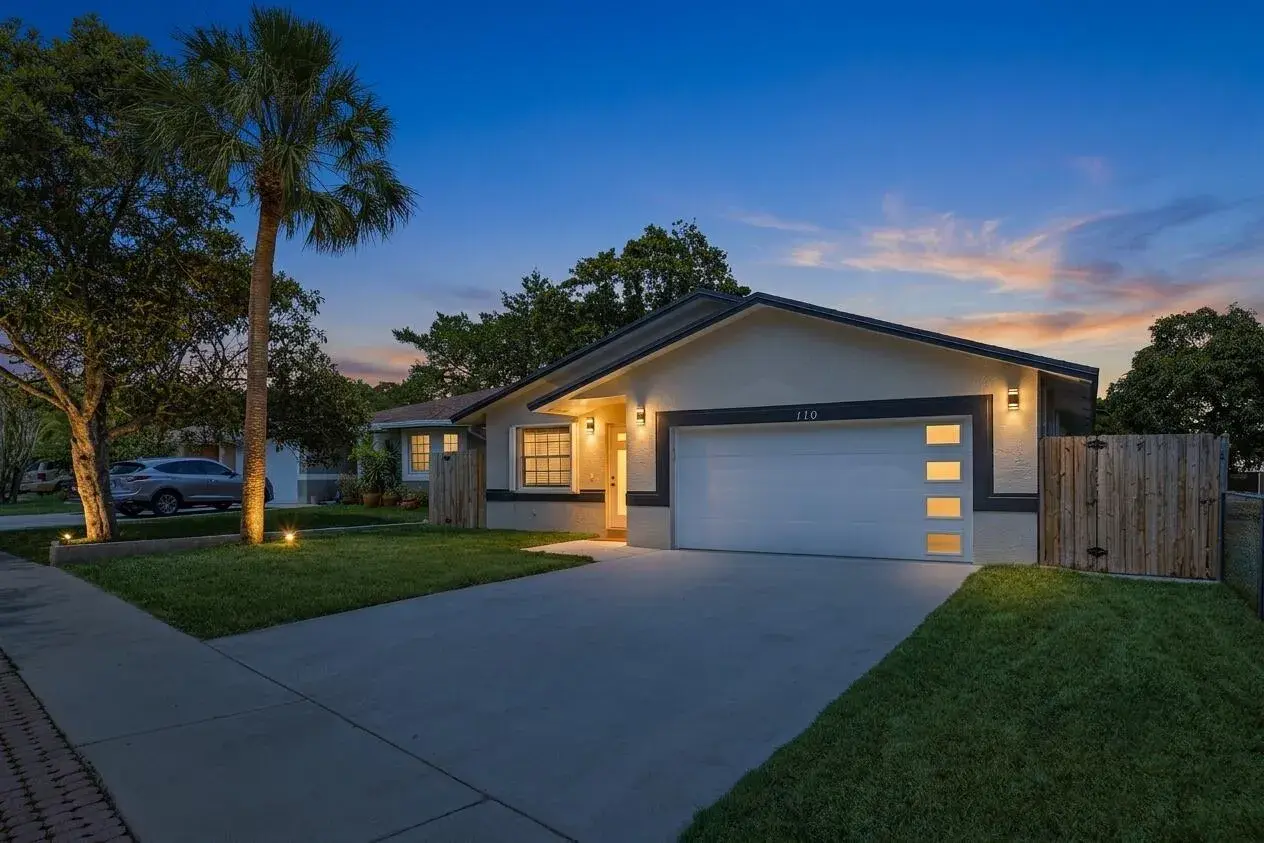 3 bedroom 2 bath for sale at 110 NW 6th Avenue, Dania Beach FL 33004
