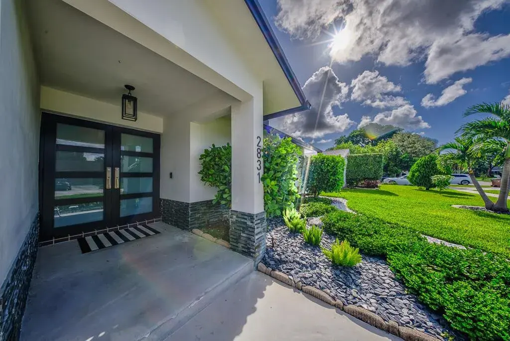 2831 SW 13th Court, Deerfield Beach FL 33442