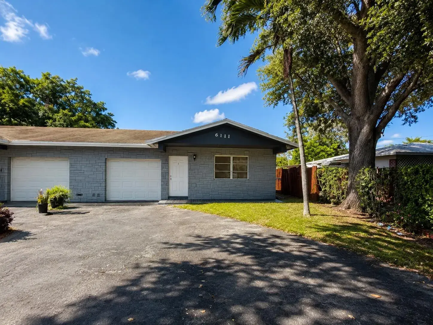 2 bedroom 2 bath for rent at 6111 SW 31st Street, Miramar FL 33023