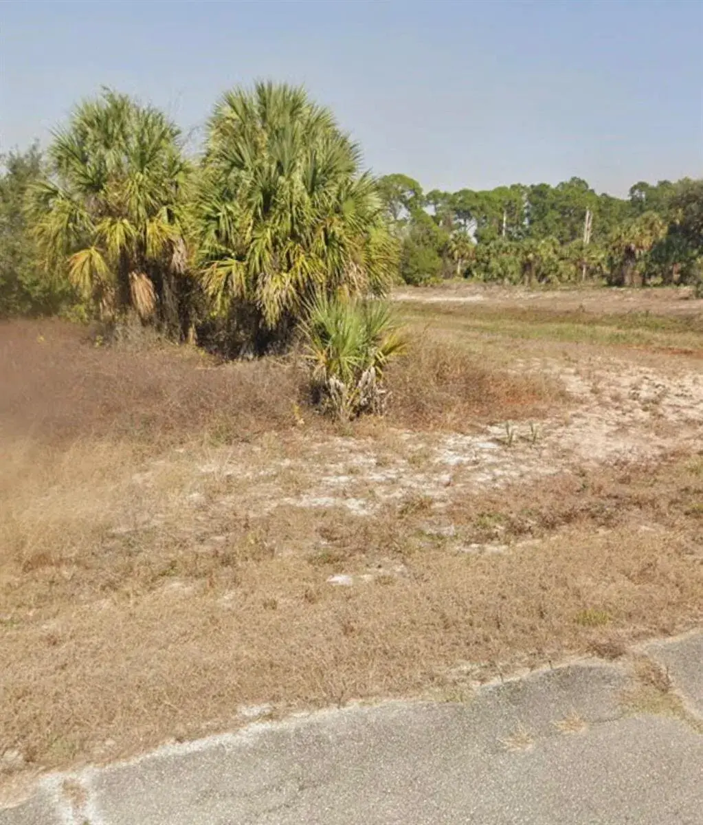 248 Manhattan Avenue, FL 33935