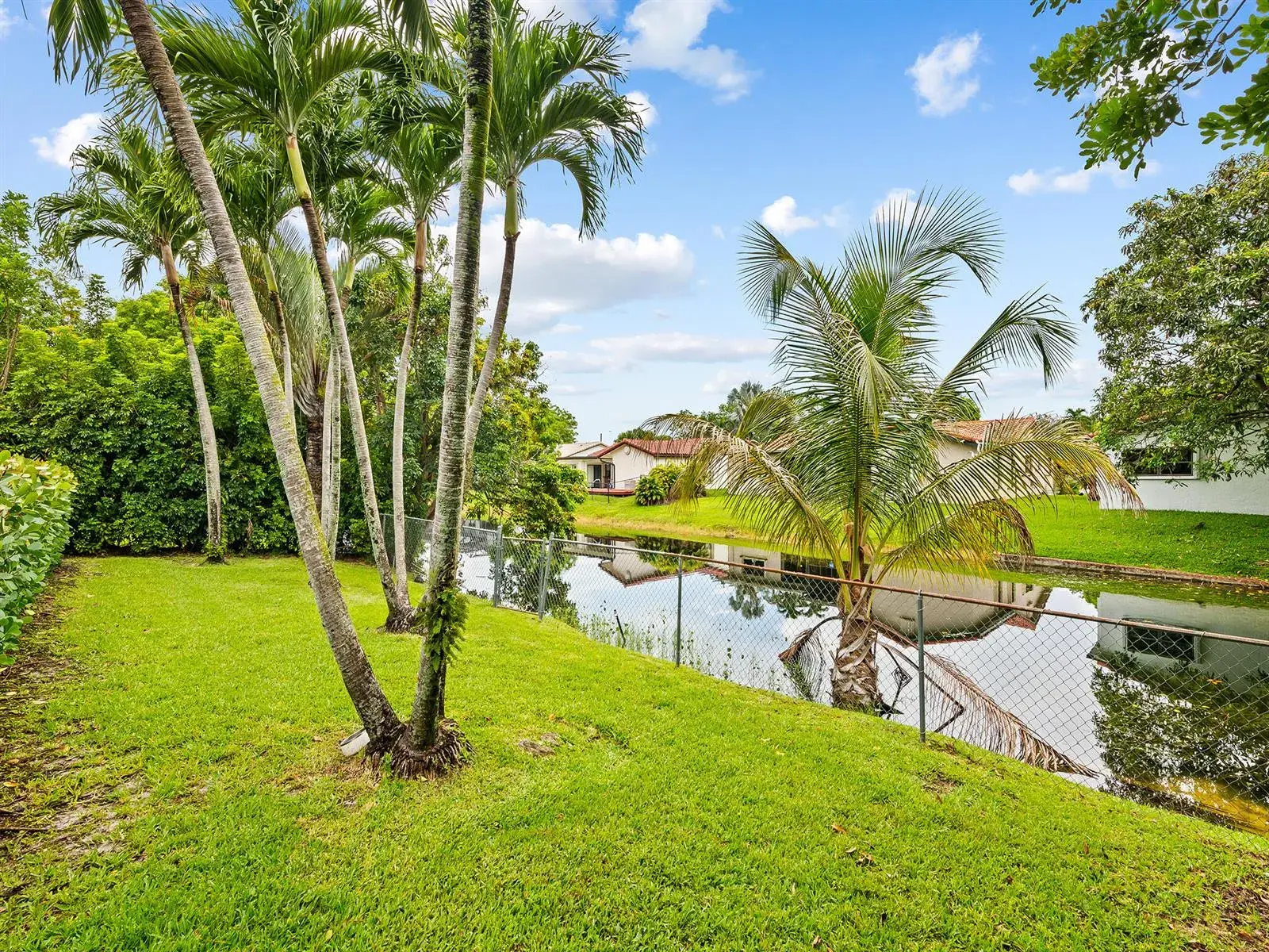 10497 NW 4th Street, Fort Lauderdale FL 33071