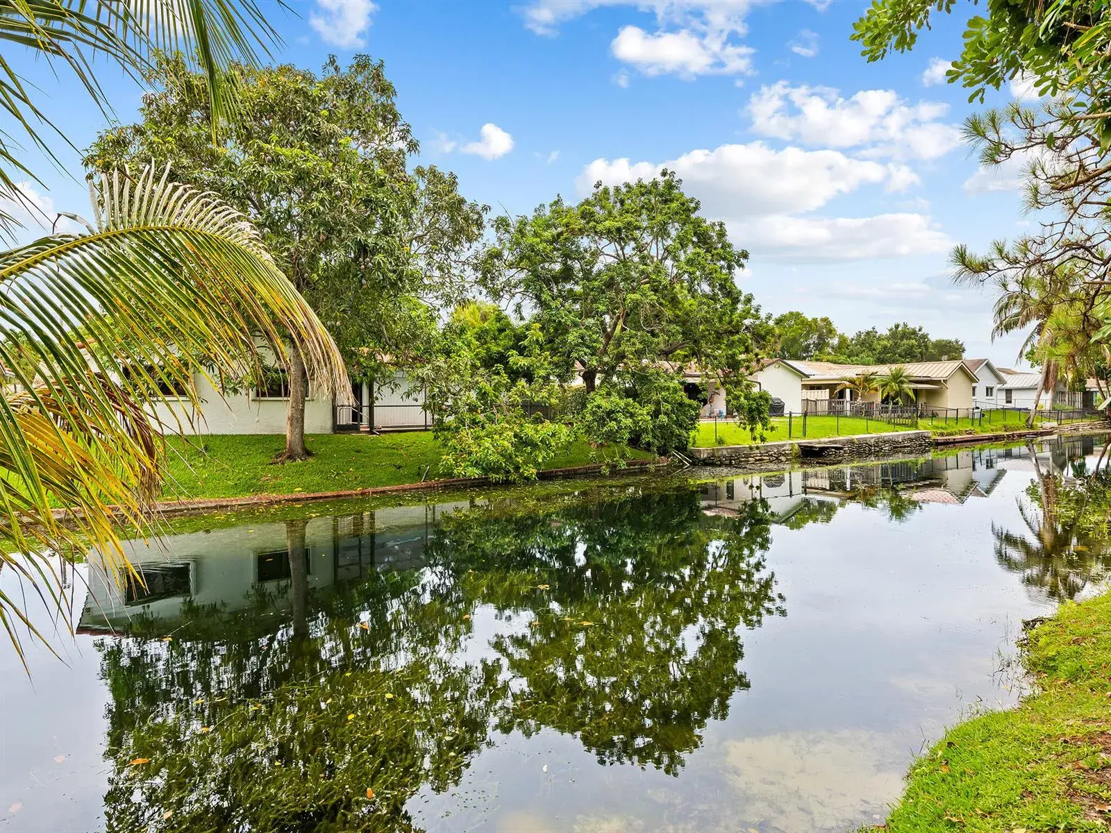 10497 NW 4th Street, Fort Lauderdale FL 33071