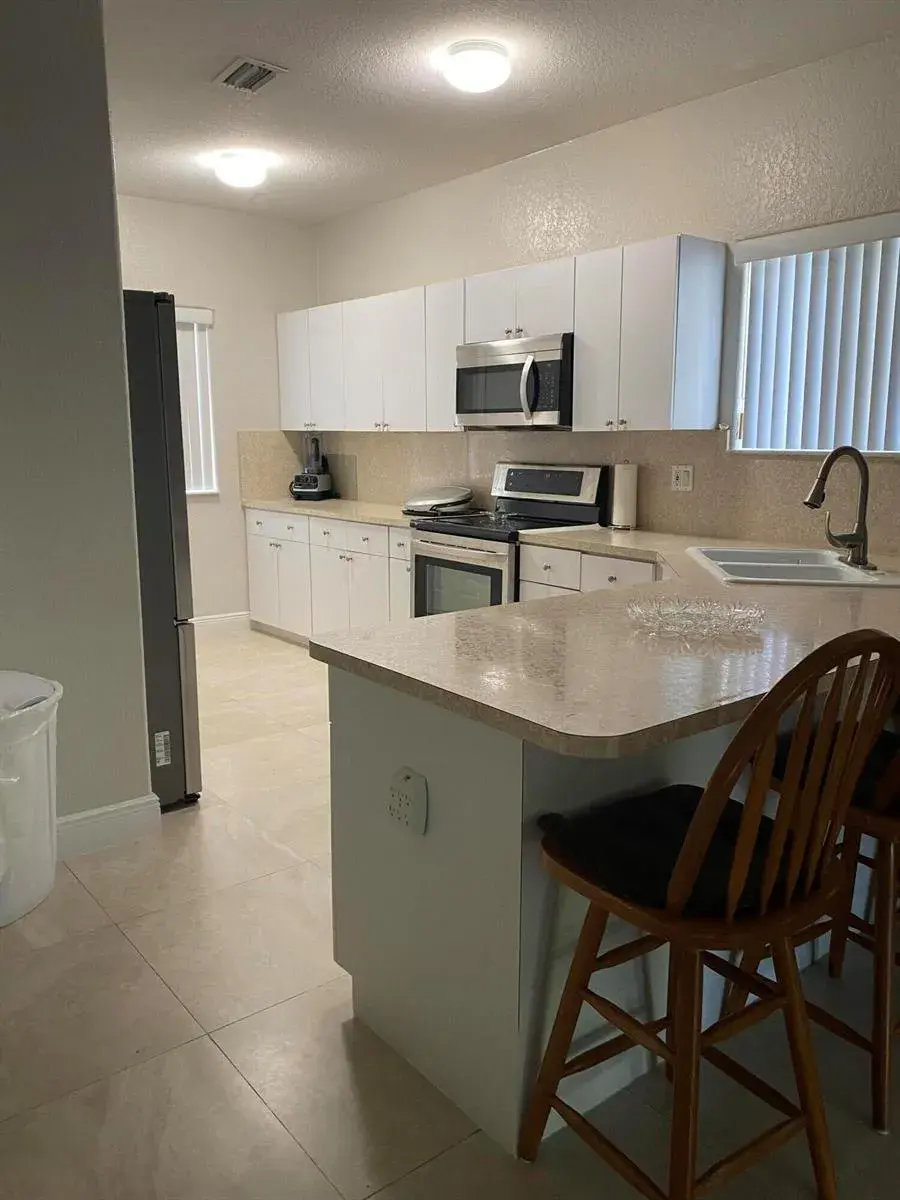 16307 NW 91st Avenue, Miami Lakes FL 33018