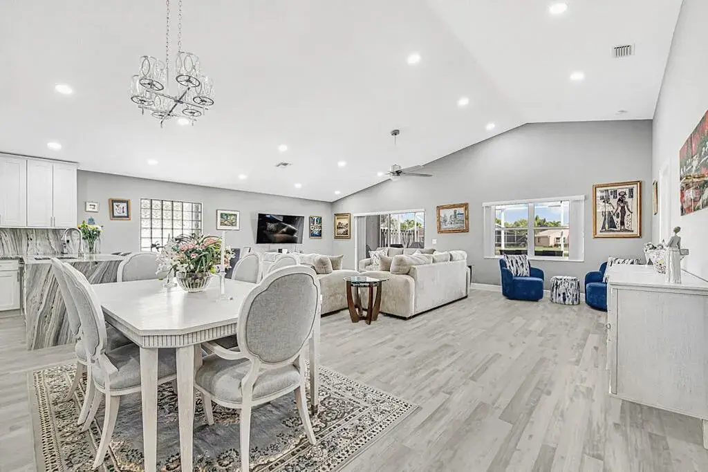 8075 Duomo Circle, Boynton Beach FL 33472