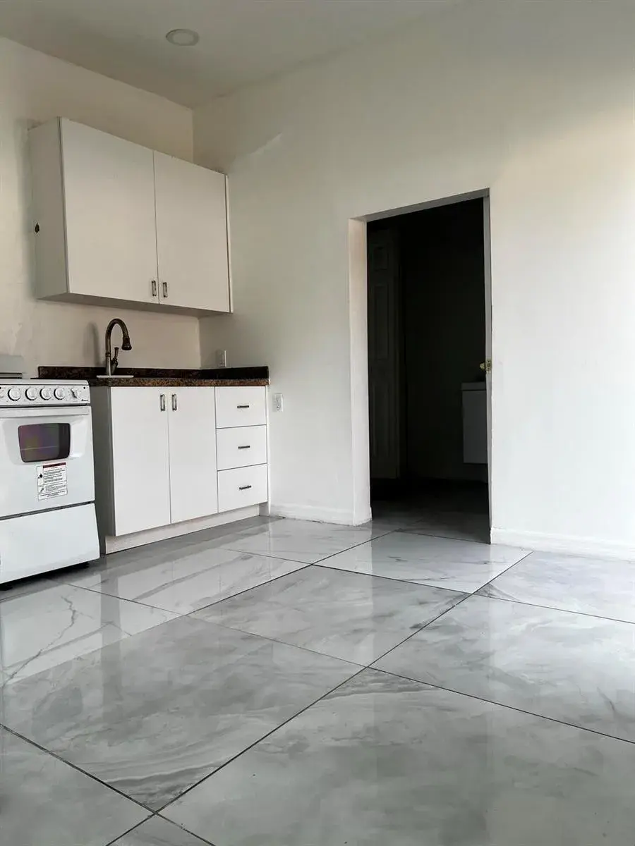 1212 NW 13th Court, Fort Lauderdale FL 33311