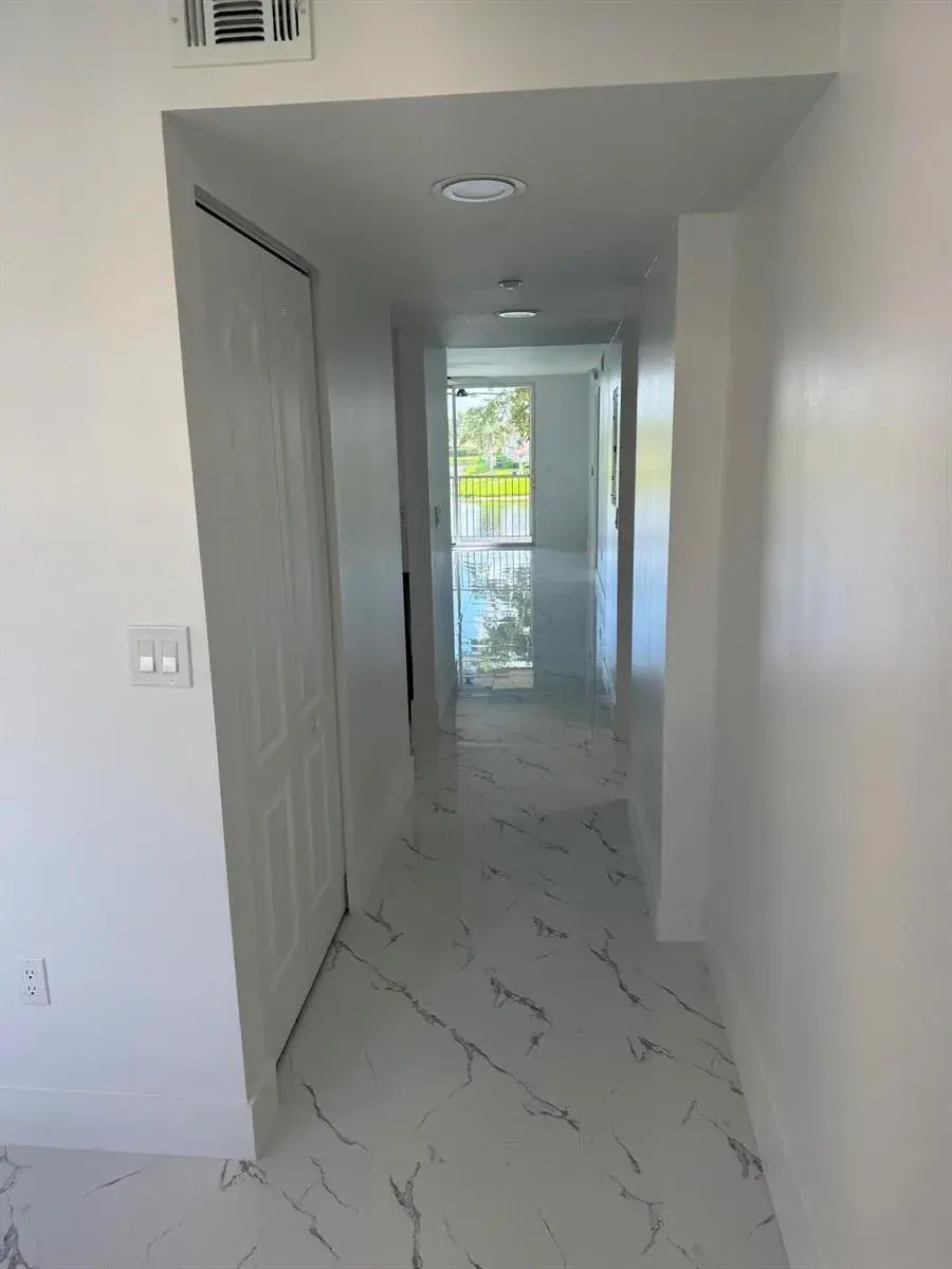 2 bedroom 2 bath for sale at 7751 Southampton Terrace # 213, Tamarac FL 33321