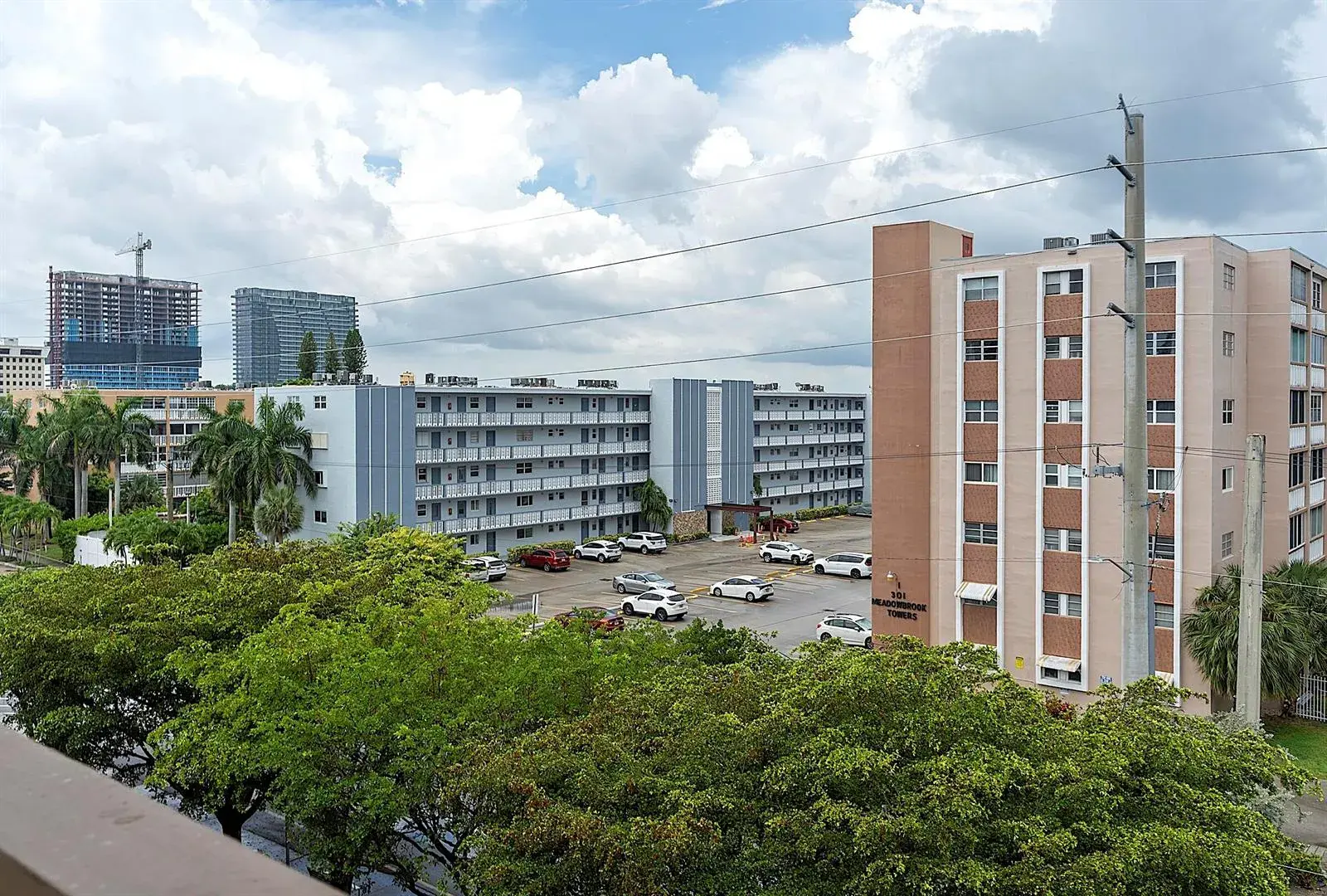 300 NE 14th Avenue # 501, FL 33009