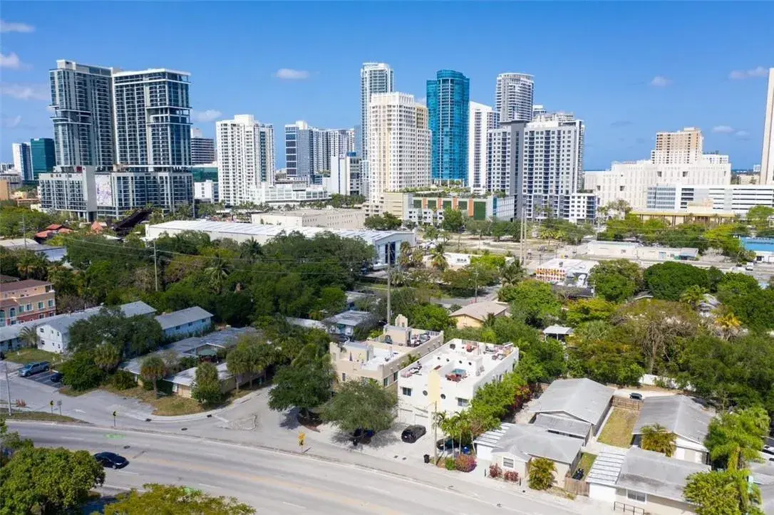 502 SW 4th Avenue # 1, Fort Lauderdale FL 33315