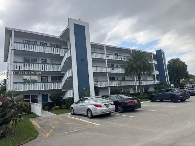 2 bedroom 2 bath for sale at 4001 Upminster J, Deerfield Beach FL 33442