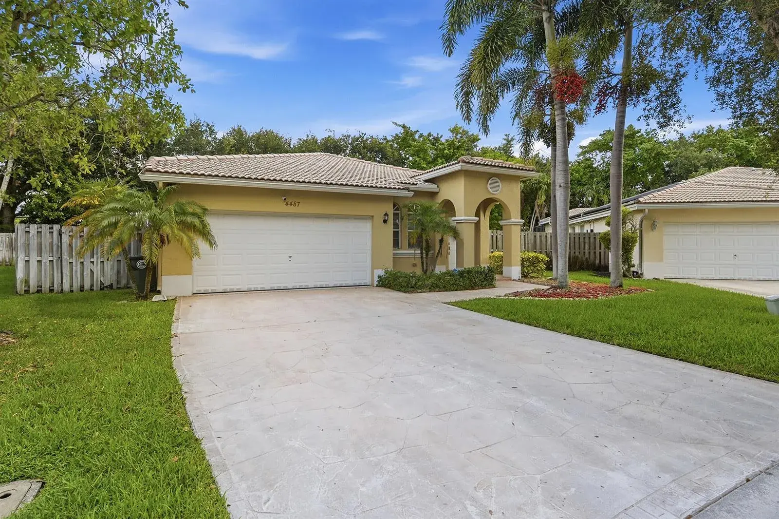 3 bedroom 2 bath for sale at 4487 NW 45th Terrace, Coconut Creek FL 33073