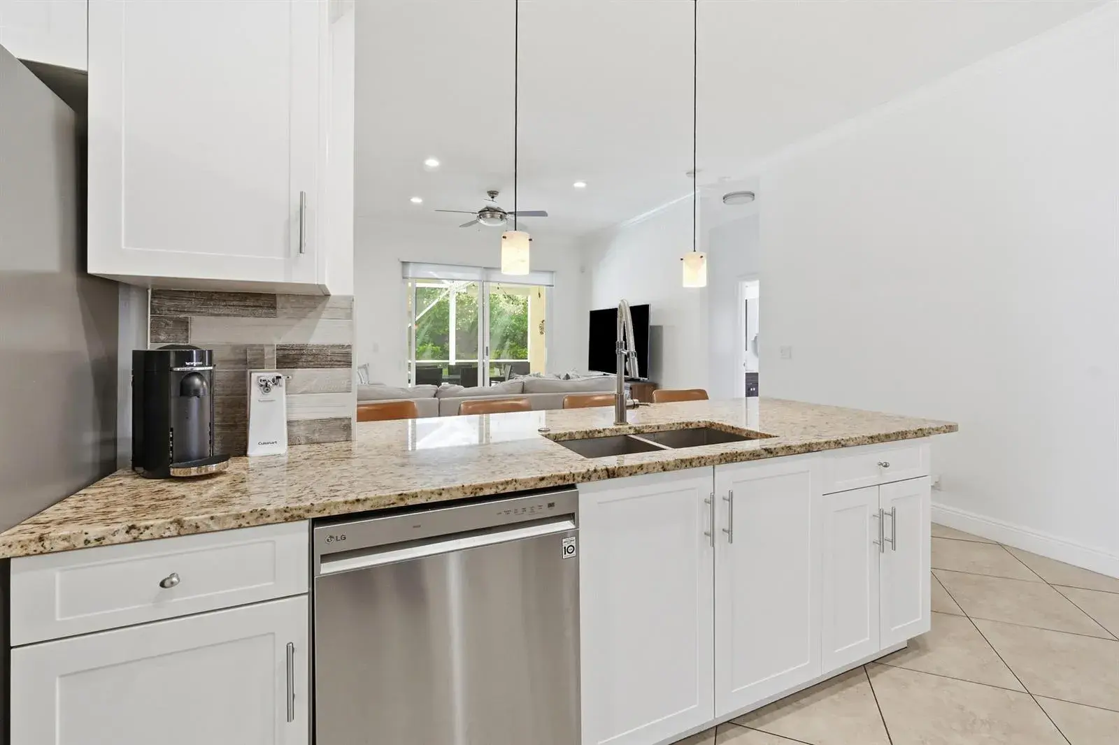 4487 NW 45th Terrace, Coconut Creek FL 33073