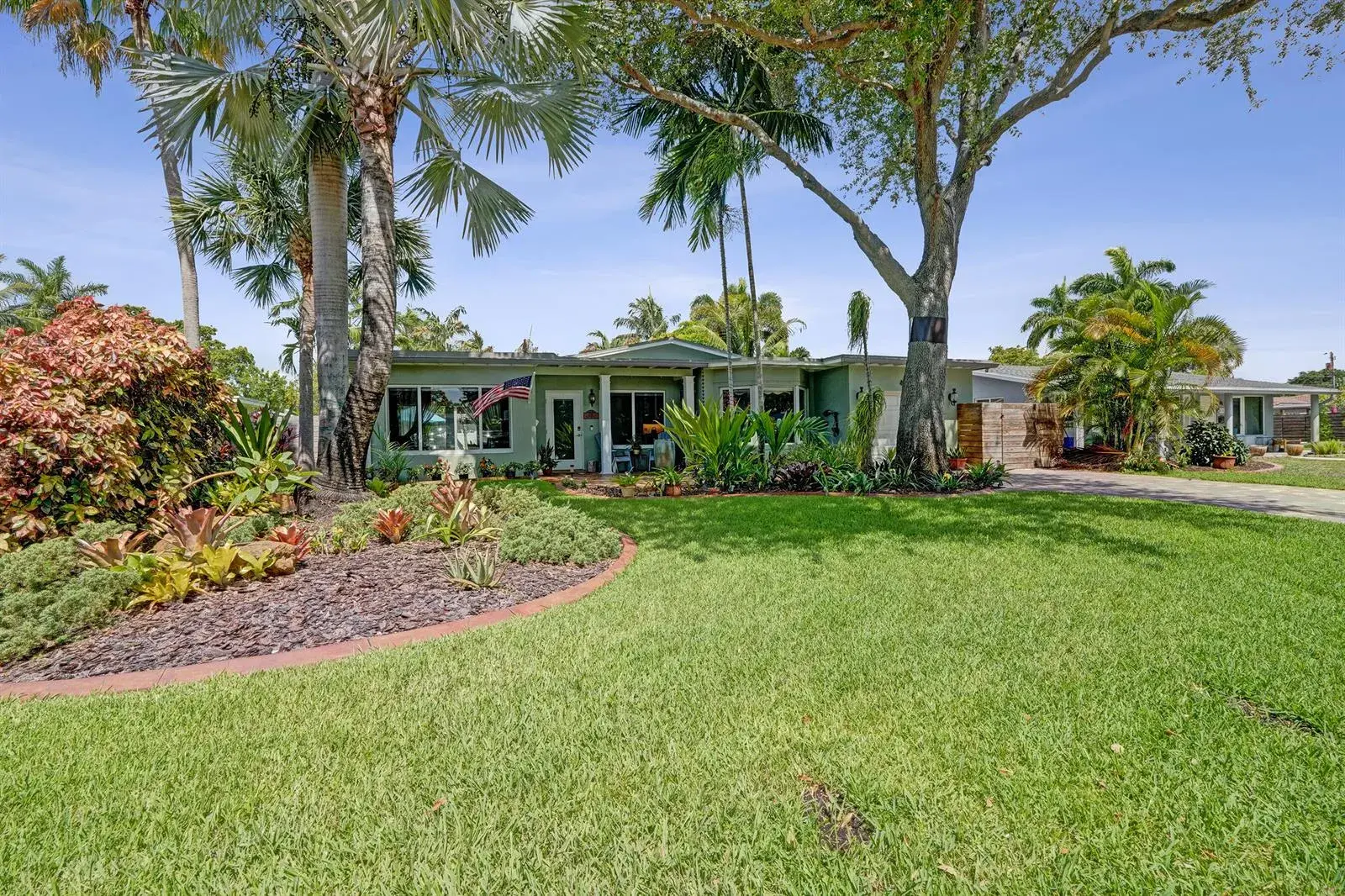 3 bedroom 2 bath Residential for sale at 4781 NE 16th Avenue, Oakland Park FL 33334