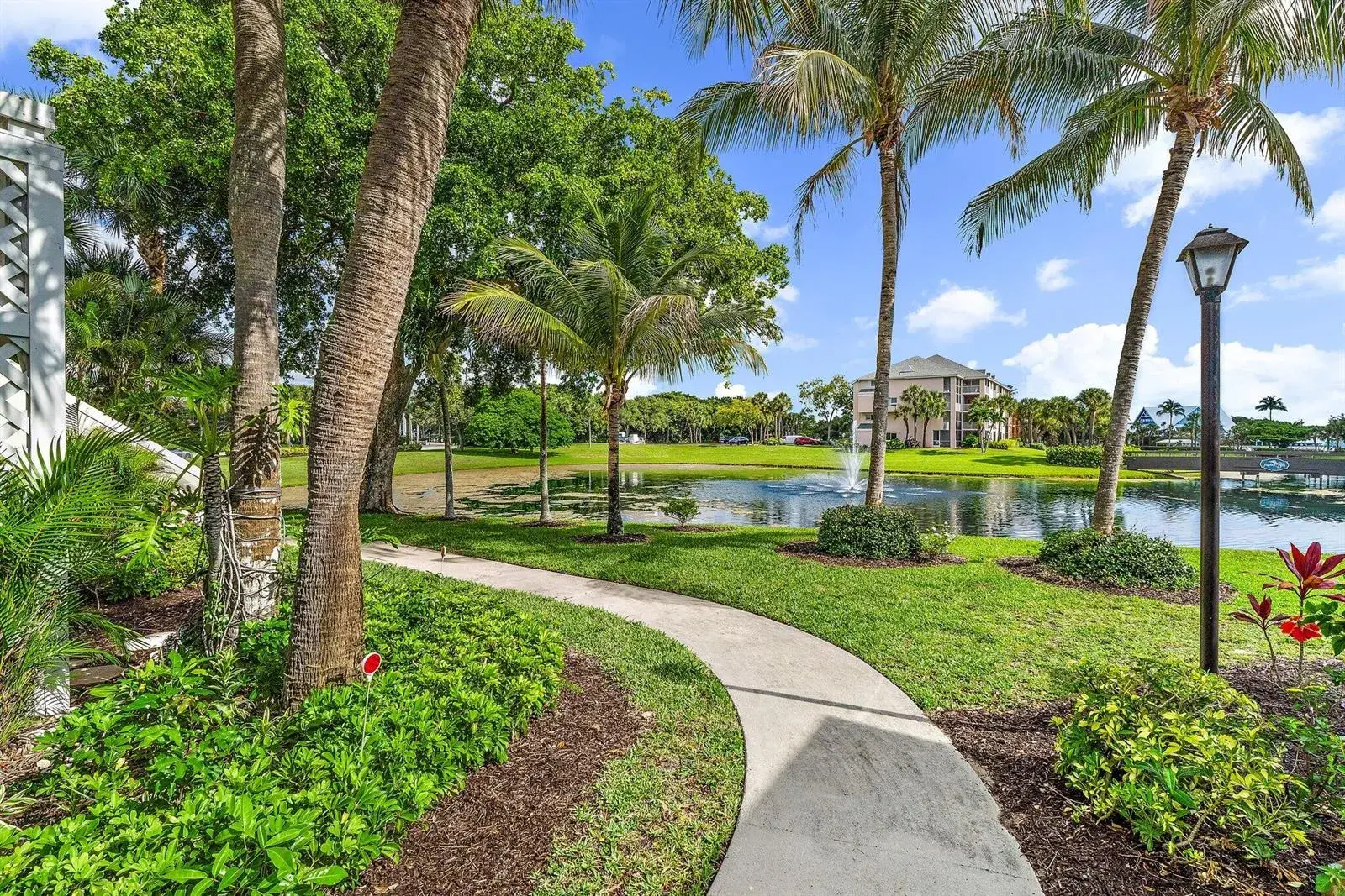 2 bedroom 2 bath Residential Lease for rent at 353 S Us Hwy 1 # B8, Jupiter FL 33477