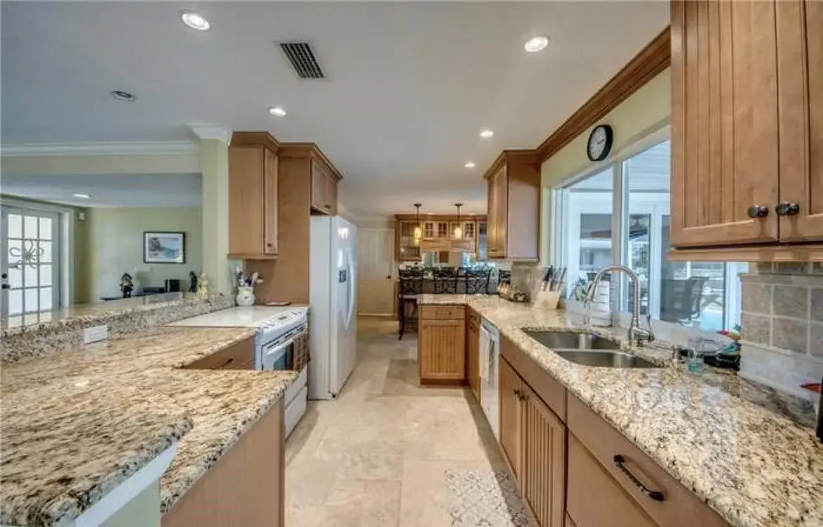 917 SE 43rd, Cape Coral FL 33904
