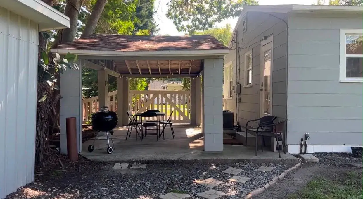 2350 Mayer Street, Orlando FL 32806