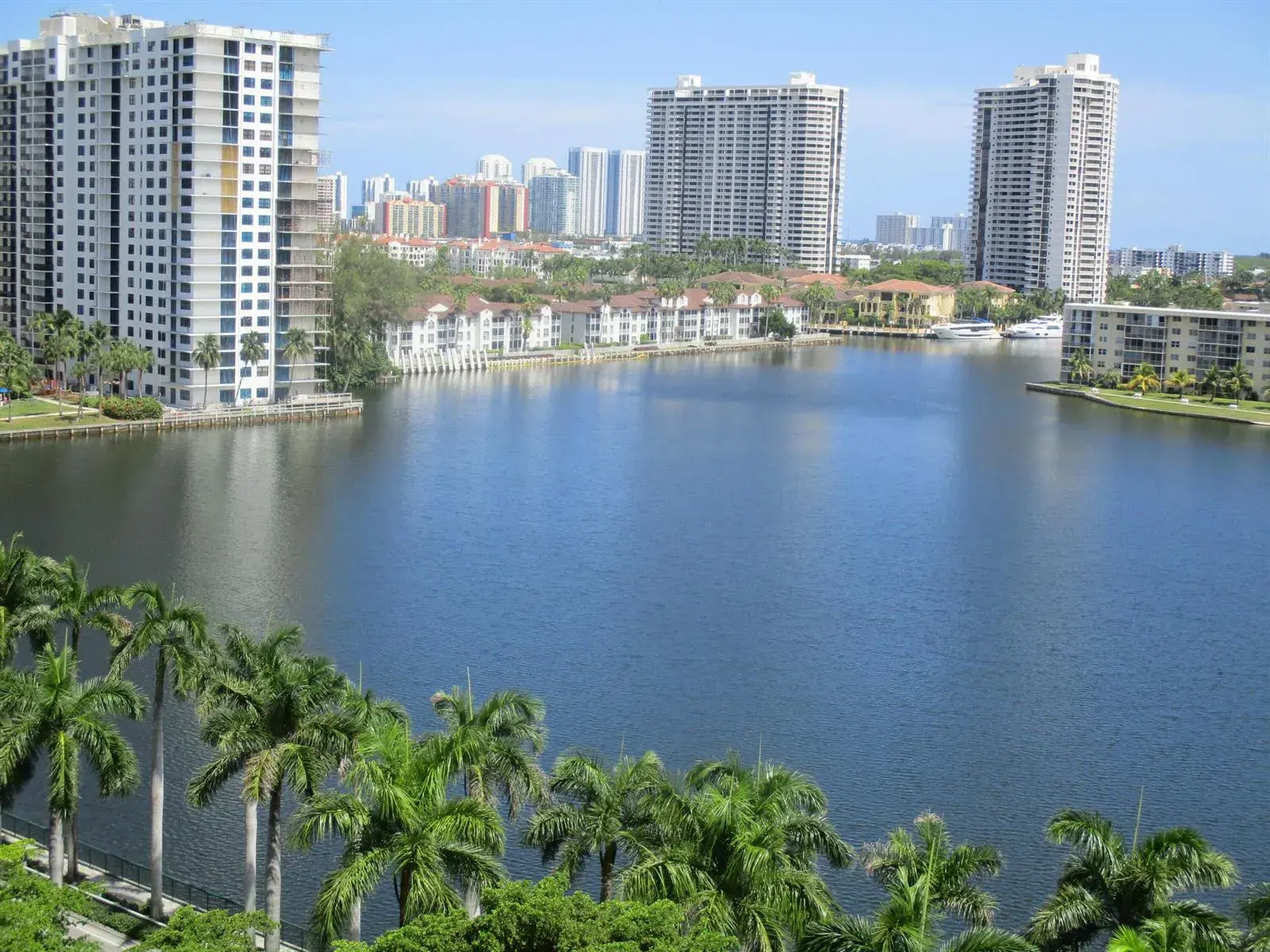 2 bedroom 2 bath Residential Lease for rent at 2801 NE 183rd Street # 1112w, Aventura FL 33160