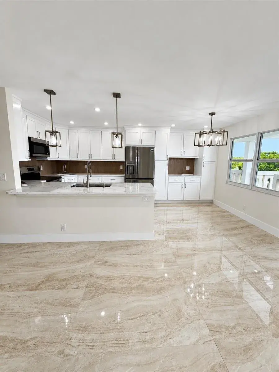 2 bedroom 2 bath Residential for sale at 4047 Ainslie C # 4047, Boca Raton FL 33434