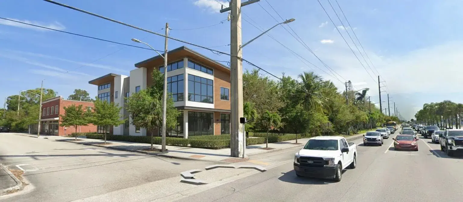 4390 S Jog Road, FL 33463