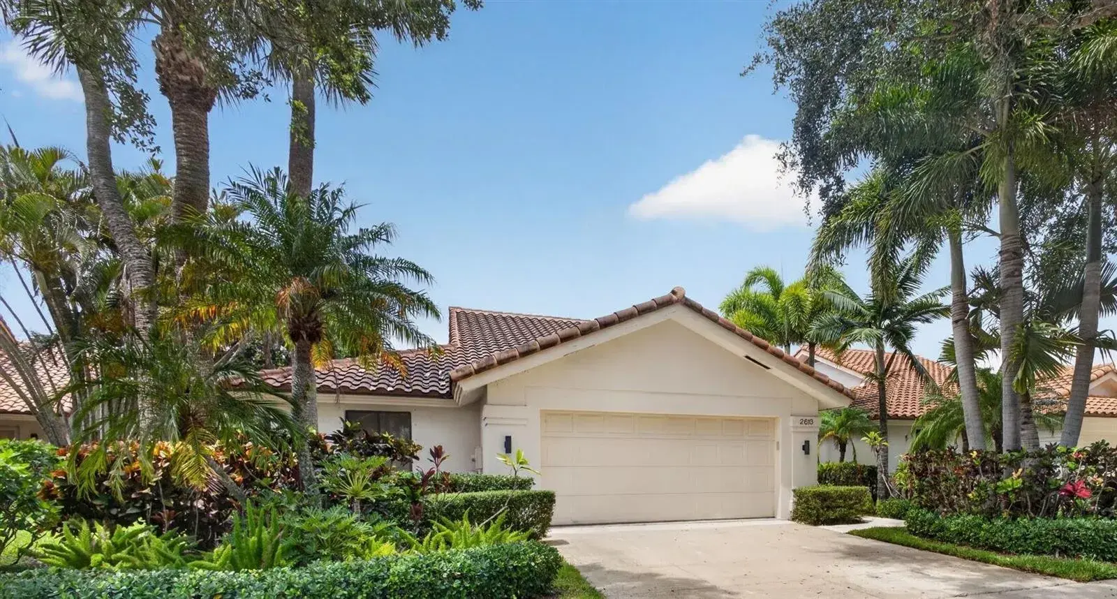 3 bedroom 2 bath Residential for sale at 2613 Mohawk Circle, West Palm Beach FL 33409