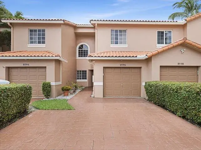 8596 Jade Drive, Tamarac FL 33321