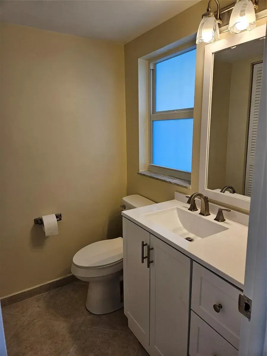 300 NE 26th Avenue, Boynton Beach FL 33435