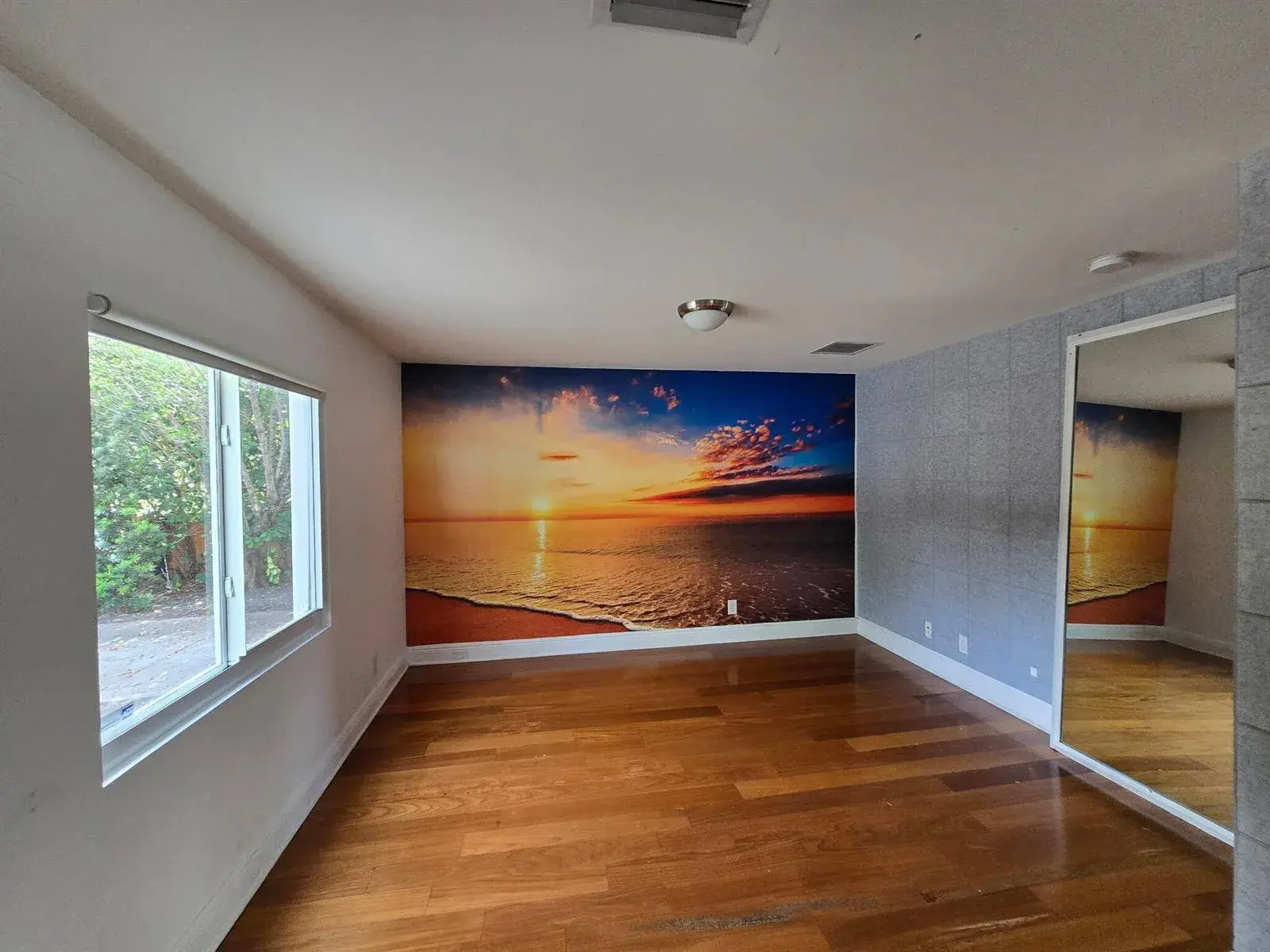 2 bedroom 2 bath Residential Lease for rent at 1922 Garfield Street # 1, Hollywood FL 33020