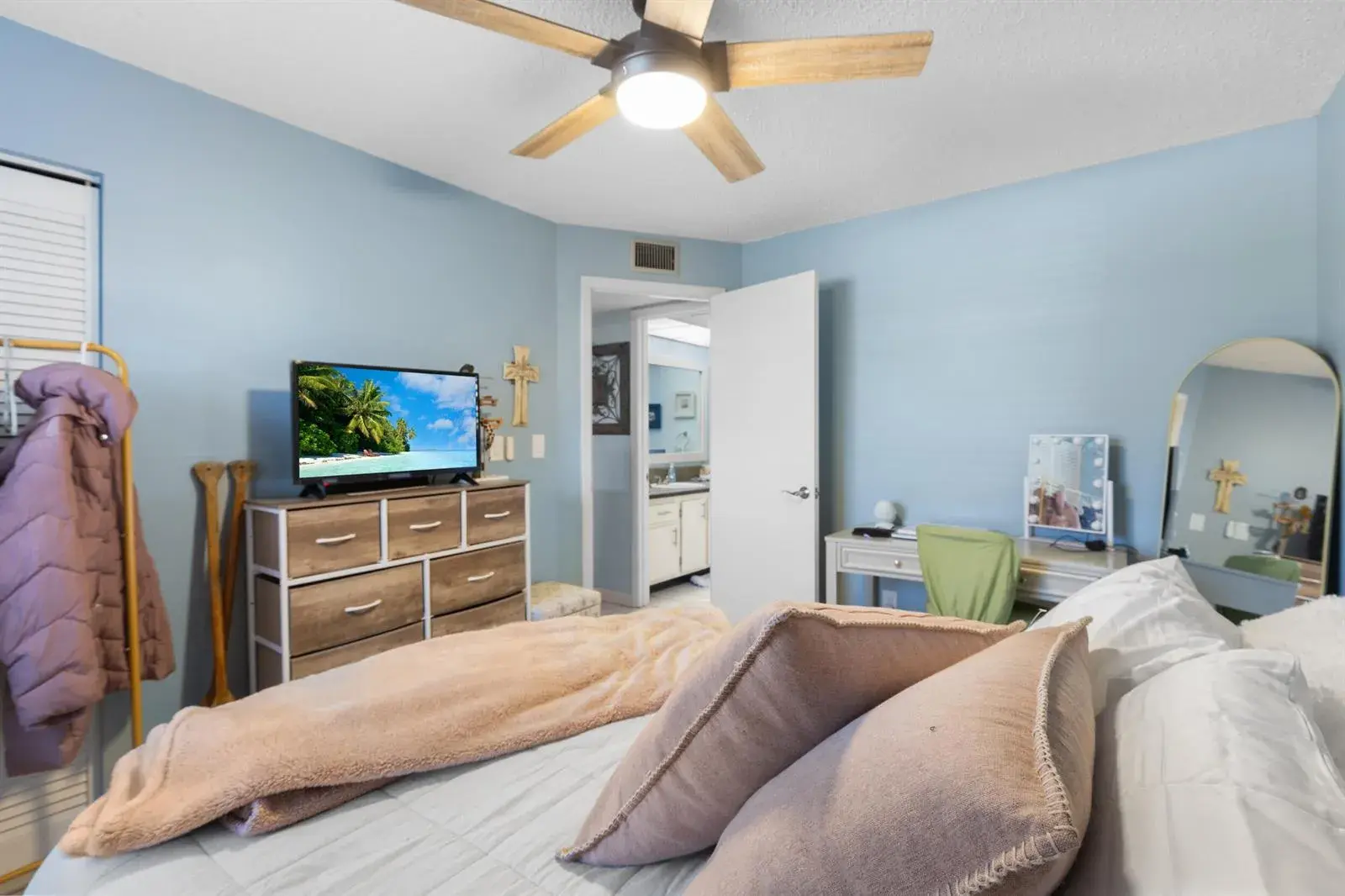 1270 SE Parkview Place # B5, Stuart FL 34994