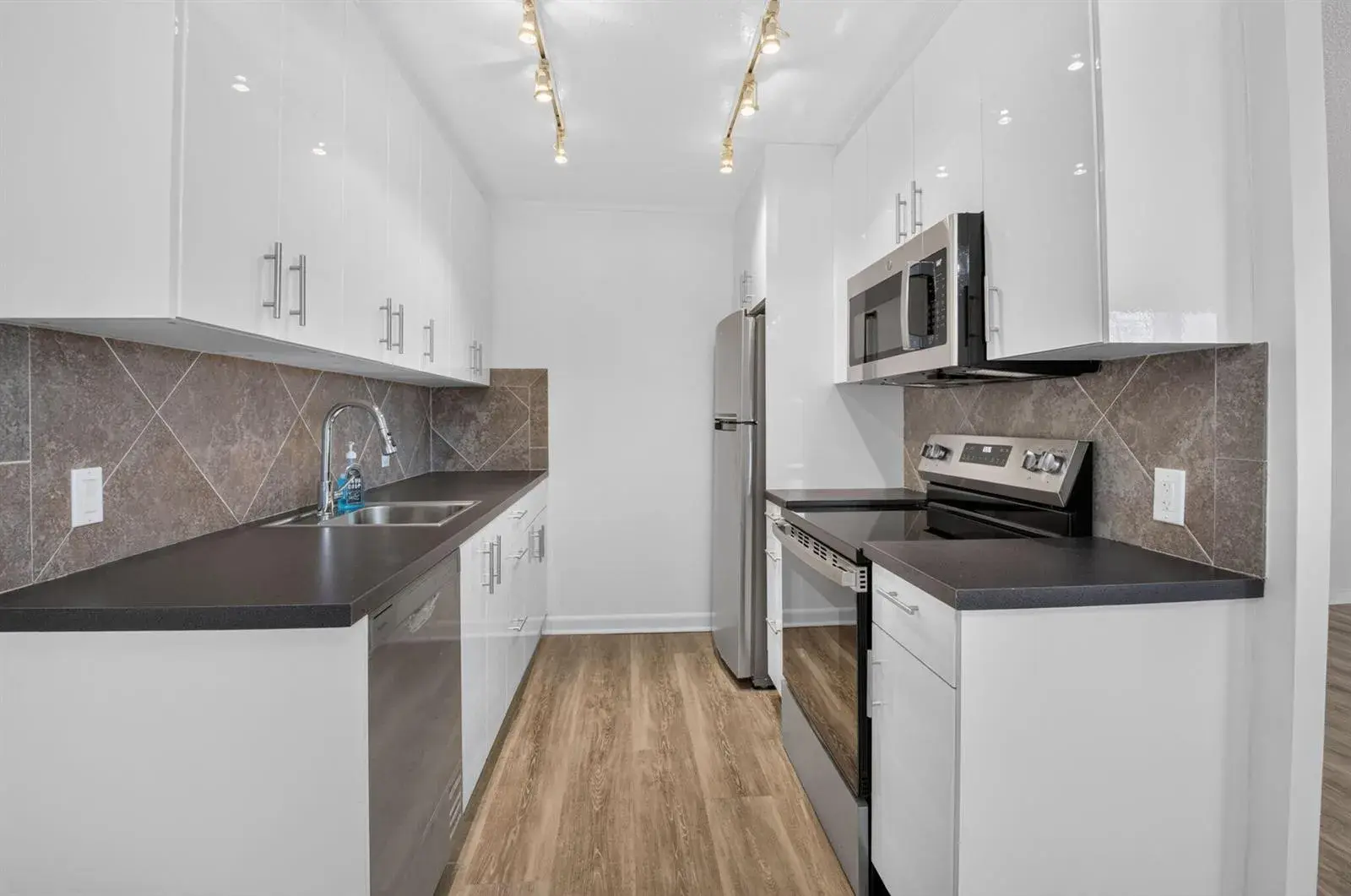 3080 Cornwall D, Boca Raton FL 33434