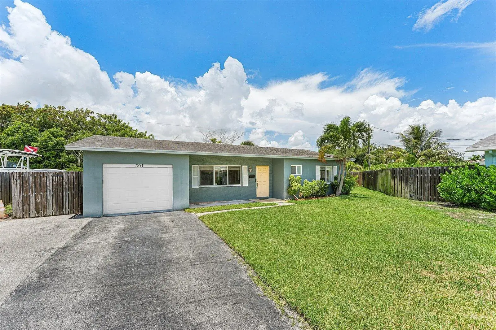 301 SE 3rd Street, Deerfield Beach FL 33441