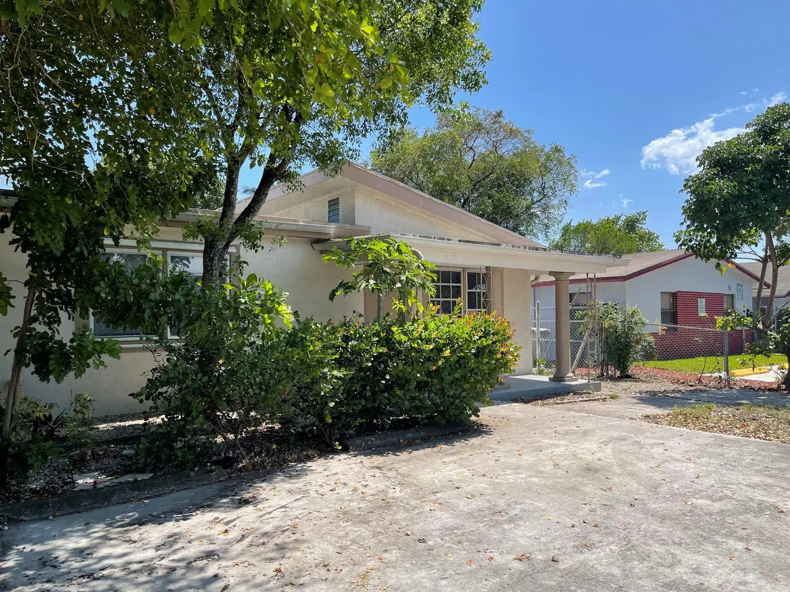 3 bedroom 1 bath Residential Lease for rent at 216 NW 12th # 1, Pompano Beach FL 33060