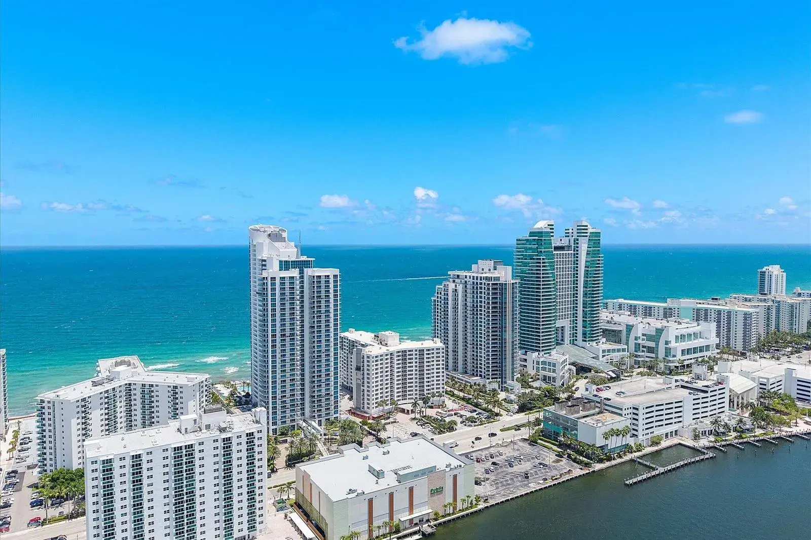 3101 S Ocean Drive # 2707, Hollywood FL 33019